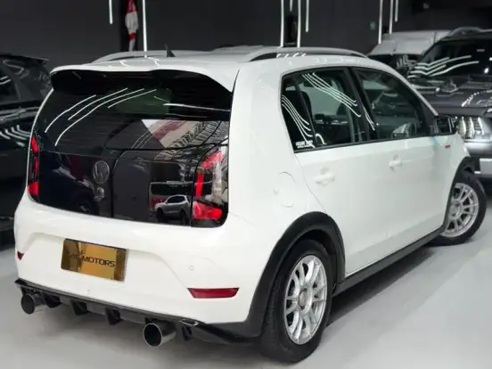 VOLKSWAGEN-CROSS UP-1.0 TSI 12V FLEX 4P MANUAL VOLKSWAGEN-CROSS UP-2019