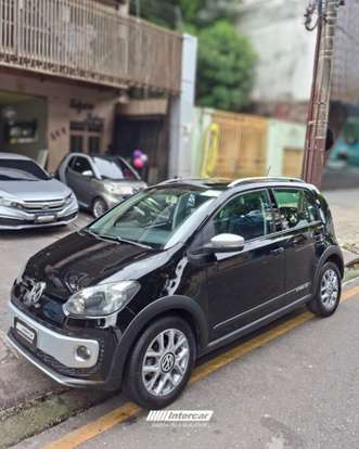 VOLKSWAGEN-CROSS UP-2014
