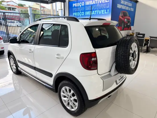 VOLKSWAGEN-CROSSFOX-1.6 MI FLEX 8V 4P MANUAL VOLKSWAGEN-CROSSFOX-2013
