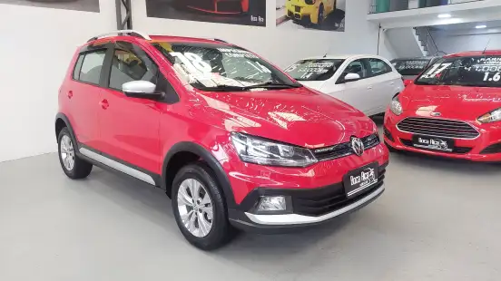 VOLKSWAGEN-CROSSFOX-2017