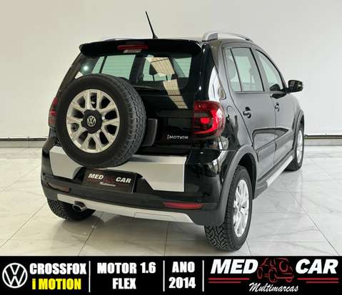 VOLKSWAGEN-CROSSFOX-2013