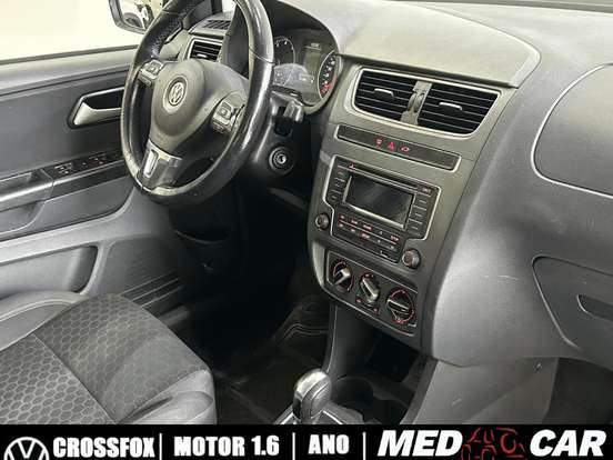 VOLKSWAGEN-CROSSFOX-1.6 MI FLEX 8V 4P AUTOMATIZADO VOLKSWAGEN-CROSSFOX-2013