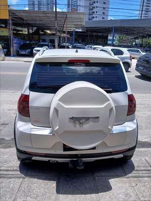 VOLKSWAGEN-CROSSFOX-2011