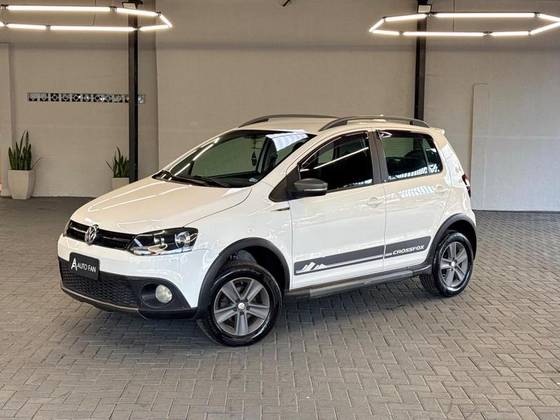 VOLKSWAGEN CROSSFOX 1.6 MI FLEX 8V 4P MANUAL