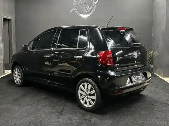 VOLKSWAGEN-FOX-1.0 MI 8V FLEX 4P MANUAL VOLKSWAGEN-FOX-2010