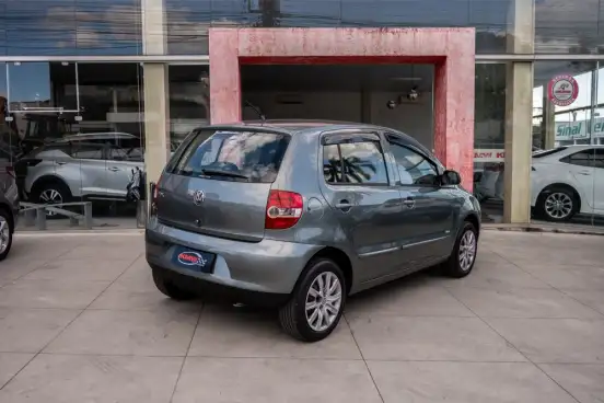 VOLKSWAGEN-FOX-2009