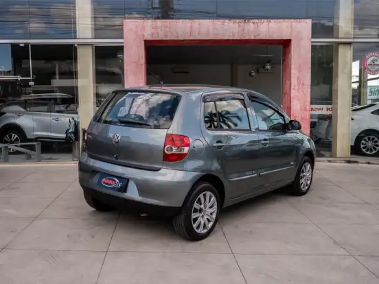 VOLKSWAGEN-FOX-1.0 MI 8V FLEX 4P MANUAL VOLKSWAGEN-FOX-2009
