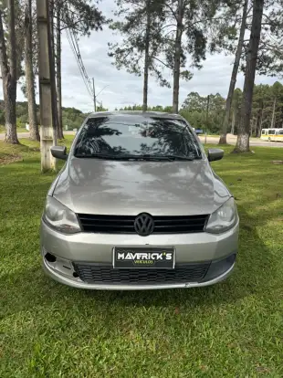 VOLKSWAGEN-FOX-2010
