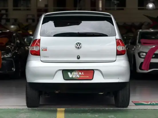 VOLKSWAGEN-FOX-1.0 MI 8V FLEX 4P MANUAL VOLKSWAGEN-FOX-2009