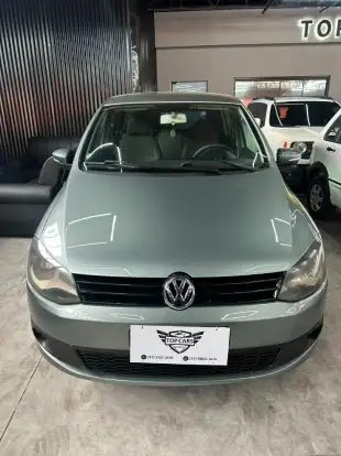 VOLKSWAGEN-FOX-2010