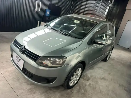 VOLKSWAGEN-FOX-2010