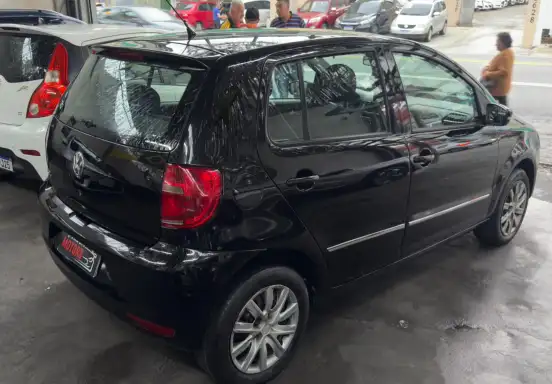 VOLKSWAGEN-FOX-2013