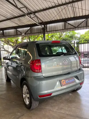 VOLKSWAGEN-FOX-2011