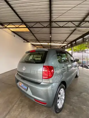 VOLKSWAGEN-FOX-2011