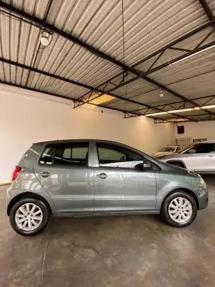 VOLKSWAGEN-FOX-1.0 MI TREND 8V FLEX 4P MANUAL VOLKSWAGEN-FOX-2011