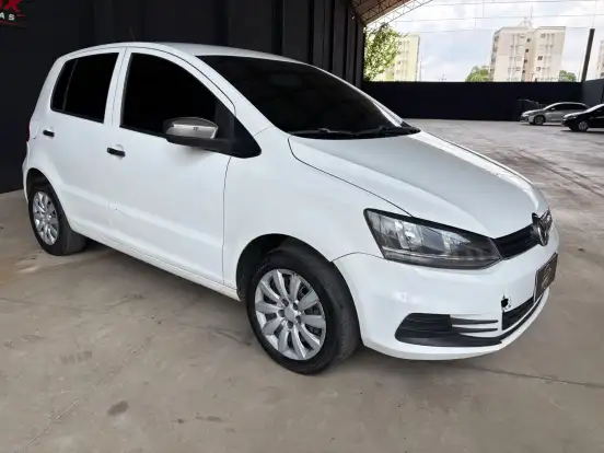 VOLKSWAGEN-FOX-1.0 MI TRENDLINE 8V FLEX 4P MANUAL VOLKSWAGEN-FOX-2014