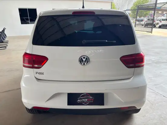 VOLKSWAGEN-FOX-1.0 MI TRENDLINE 8V FLEX 4P MANUAL VOLKSWAGEN-FOX-2014