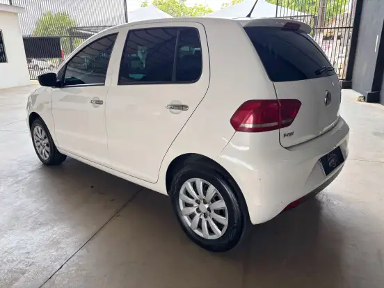VOLKSWAGEN-FOX-1.0 MI TRENDLINE 8V FLEX 4P MANUAL VOLKSWAGEN-FOX-2014