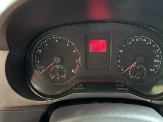 VOLKSWAGEN-FOX-2014