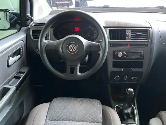 VOLKSWAGEN-FOX-1.0 MI TRENDLINE 8V FLEX 4P MANUAL VOLKSWAGEN-FOX-2014