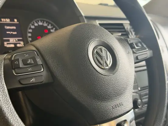 VOLKSWAGEN-FOX-1.6 MI 8V FLEX 4P AUTOMATIZADO VOLKSWAGEN-FOX-2014
