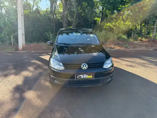 VOLKSWAGEN-FOX-2012