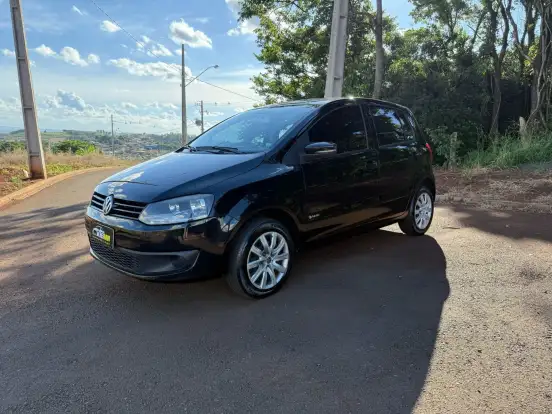 VOLKSWAGEN-FOX-2012