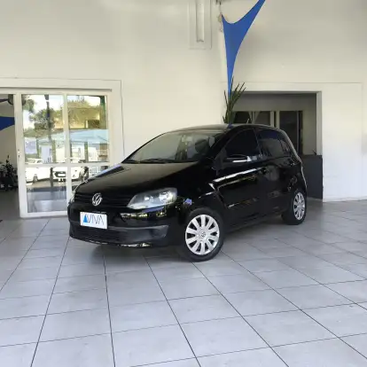 VOLKSWAGEN-FOX-2010