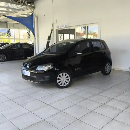 VOLKSWAGEN-FOX-2010