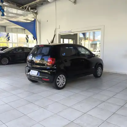 VOLKSWAGEN-FOX-2010