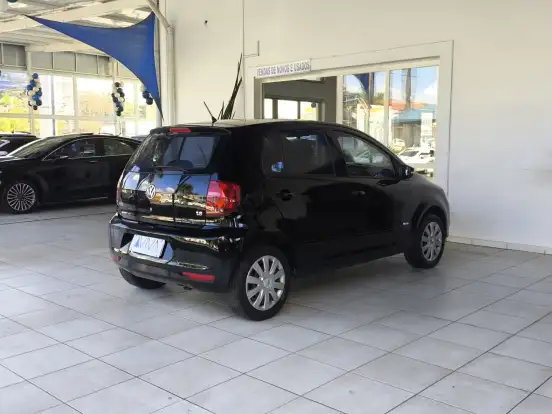 VOLKSWAGEN-FOX-1.6 MI 8V FLEX 4P MANUAL VOLKSWAGEN-FOX-2010