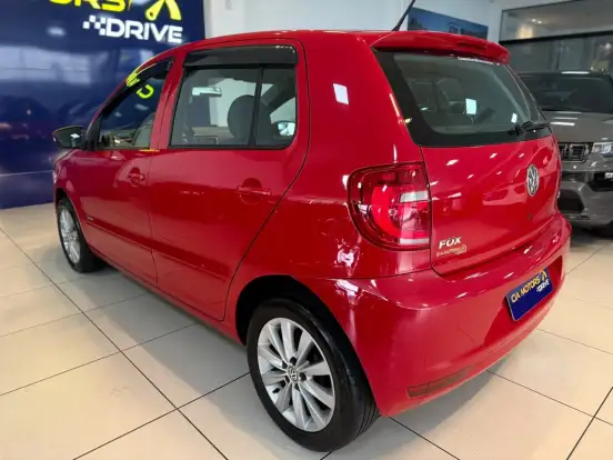 VOLKSWAGEN-FOX-2012