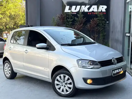 VOLKSWAGEN-FOX-2012