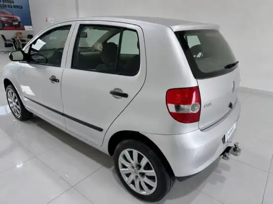 VOLKSWAGEN-FOX-2006