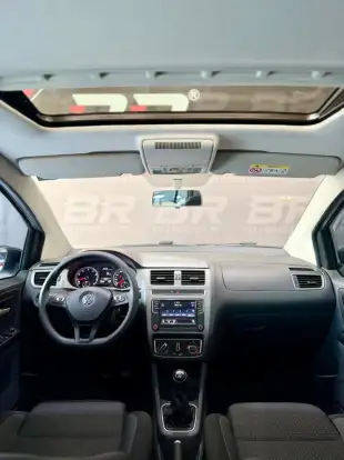 VOLKSWAGEN-FOX-2019