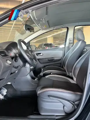 VOLKSWAGEN-FOX-1.6 MSI TOTAL FLEX CONNECT 4P MANUAL VOLKSWAGEN-FOX-2019