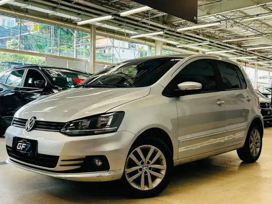 VOLKSWAGEN-FOX-2018