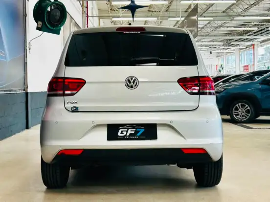VOLKSWAGEN-FOX-2018