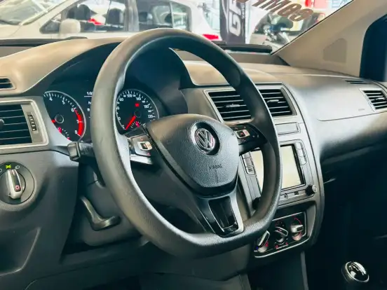 VOLKSWAGEN-FOX-1.6 MSI TOTAL FLEX CONNECT 4P MANUAL VOLKSWAGEN-FOX-2018