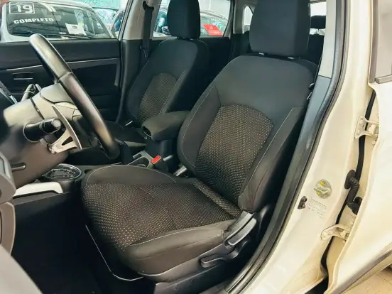 VOLKSWAGEN-FOX-2018
