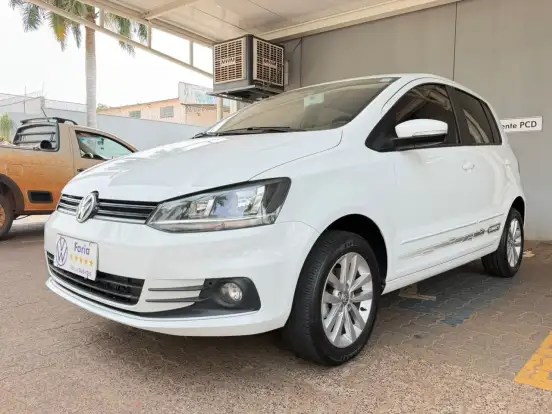 VOLKSWAGEN-FOX-2020
