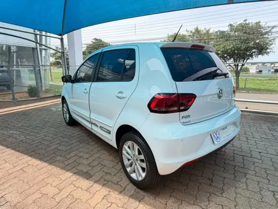 VOLKSWAGEN-FOX-2020