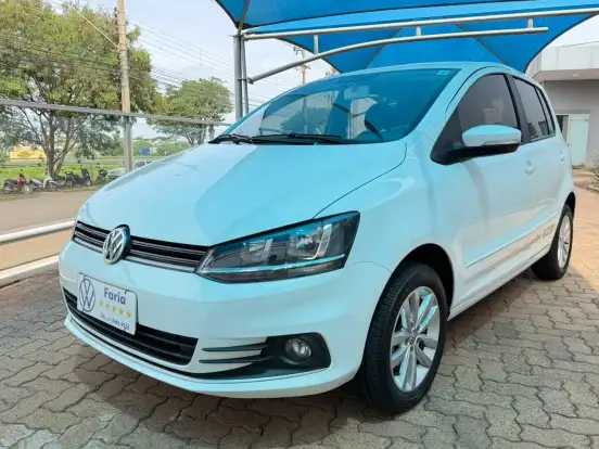 VOLKSWAGEN-FOX-2020