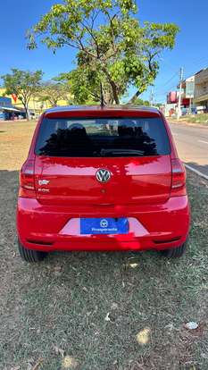 VOLKSWAGEN-FOX-2012