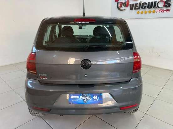 VOLKSWAGEN-FOX-2012