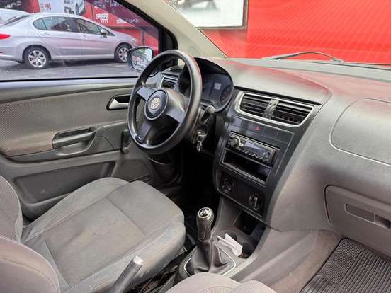 VOLKSWAGEN-FOX-2010