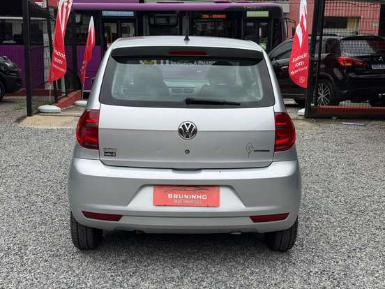 VOLKSWAGEN-FOX-2013