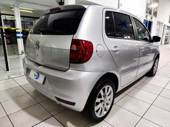 VOLKSWAGEN-FOX-2012