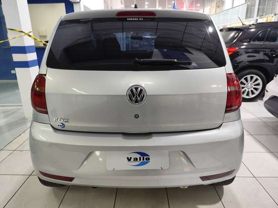 VOLKSWAGEN-FOX-2012