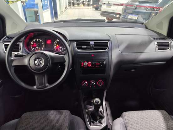 VOLKSWAGEN-FOX-1.0 MI 8V FLEX 4P MANUAL VOLKSWAGEN-FOX-2012